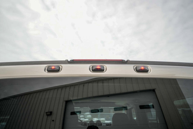 Used 2003 HUMMER H2 w/ Preferred Equipment Group image 92