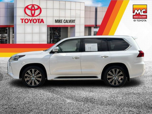 Used 2019 Lexus LX 570 4WD w/ Luxury Package image 2