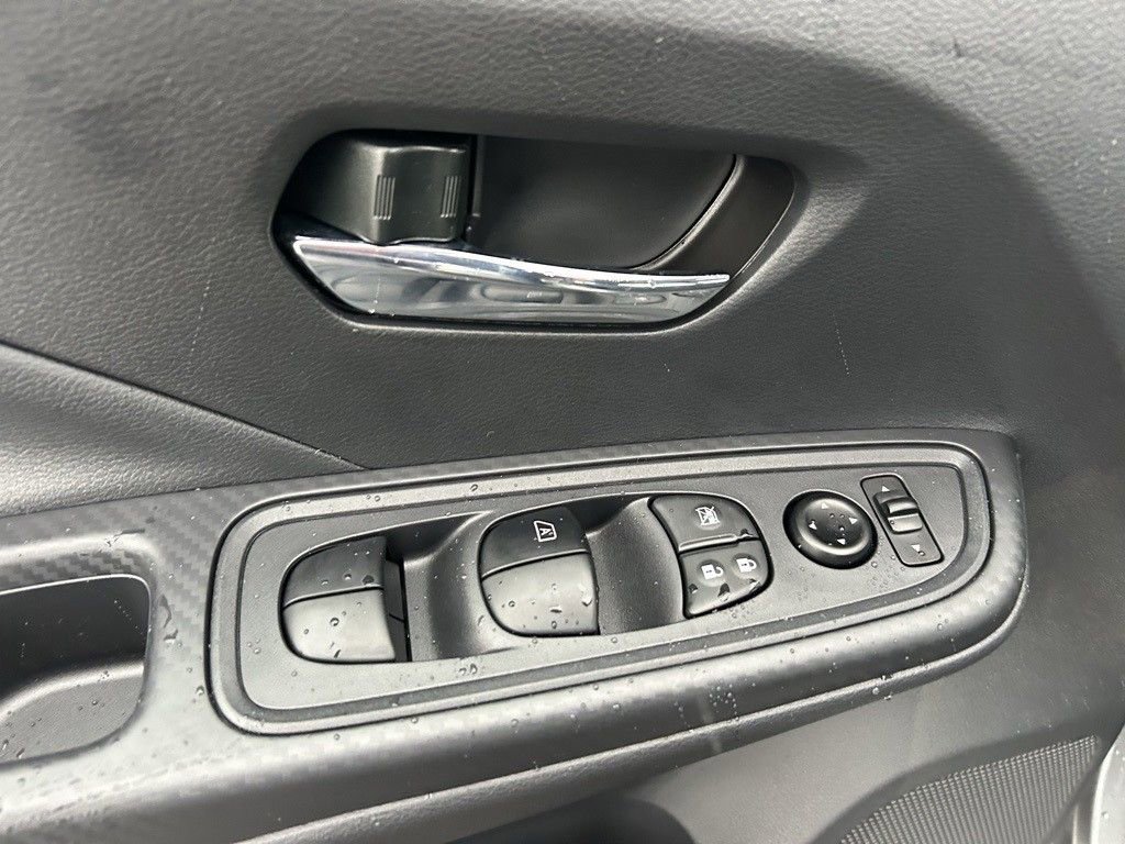 New 2025 Nissan Versa SV w/ Trunk Package image 10