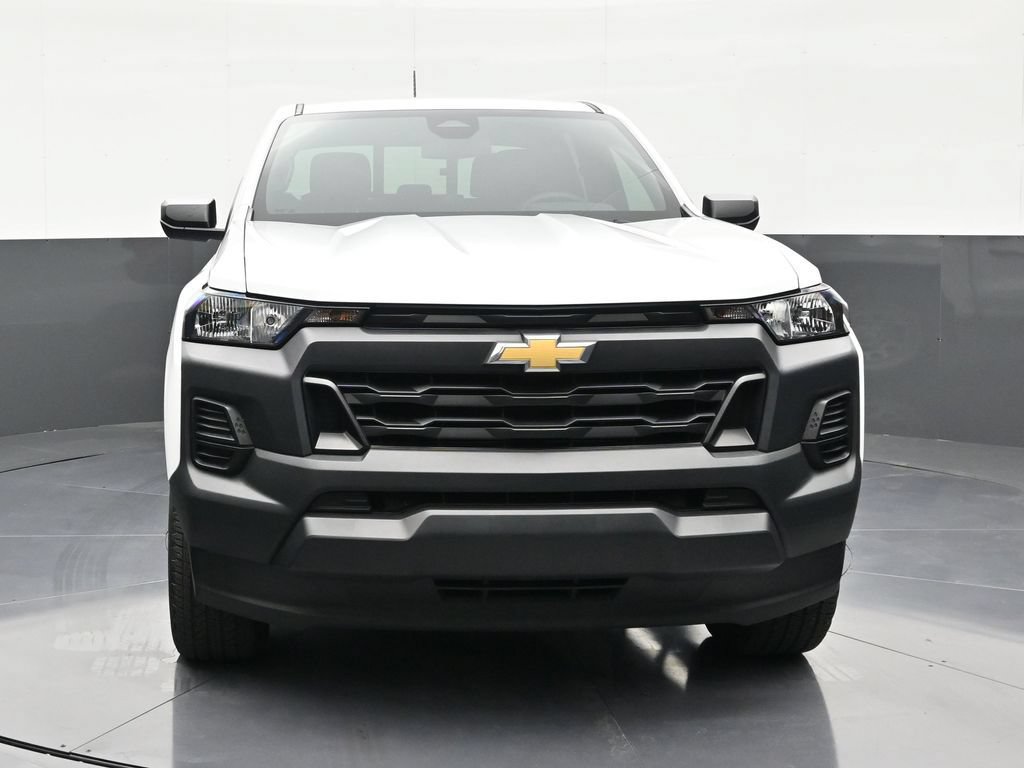 Used 2024 Chevrolet Colorado W/T w/ WT Convenience Package RWD image 8