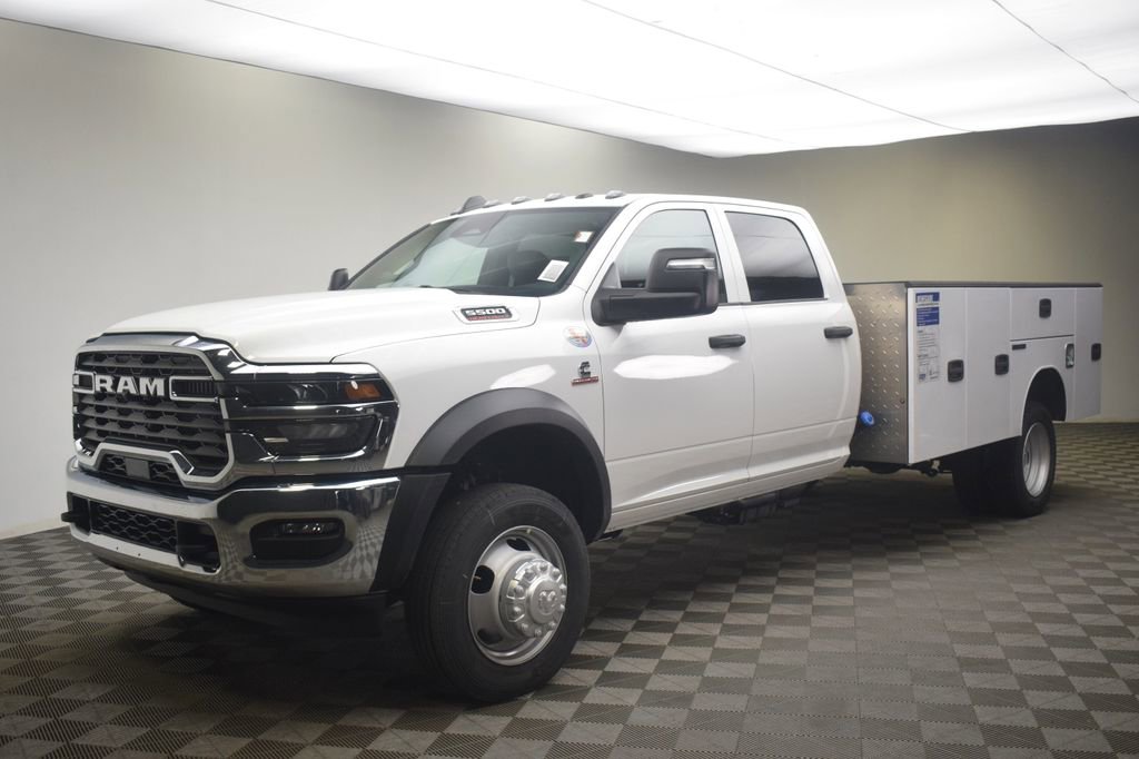 New 2026 RAM 5500 Tradesman w/ Chrome Appearance Group AWD/4WD image 13