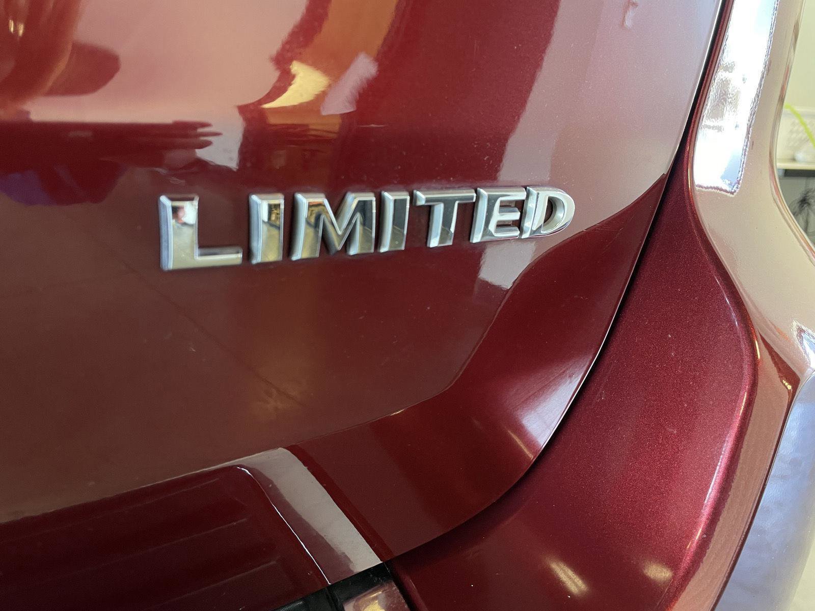 Used 2017 Jeep Grand Cherokee Limited image 45