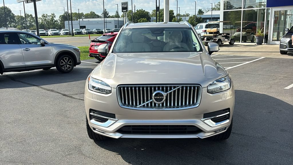 Certified 2024 Volvo XC90 B6 Plus w/ Protection Package Premier AWD/4WD image 4