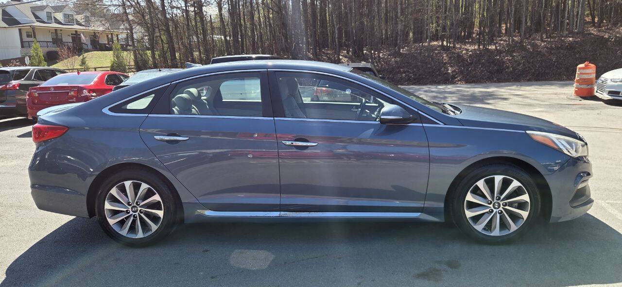 Used 2015 Hyundai Sonata Sport w/ Option Group 03 FWD image 5