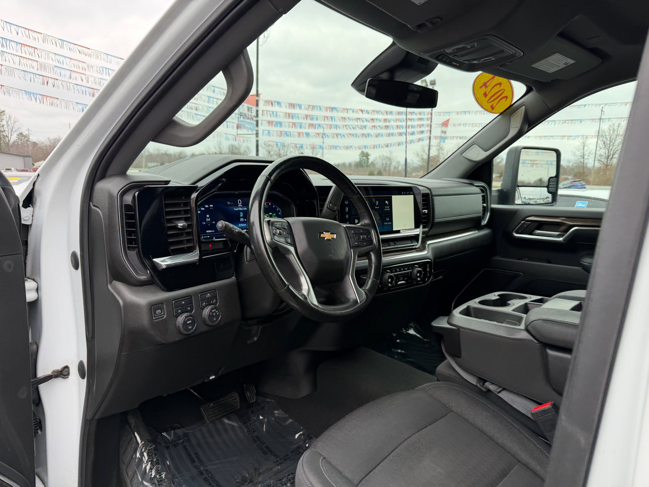 Used 2024 Chevrolet Silverado 3500 LT w/ Convenience Package image 12