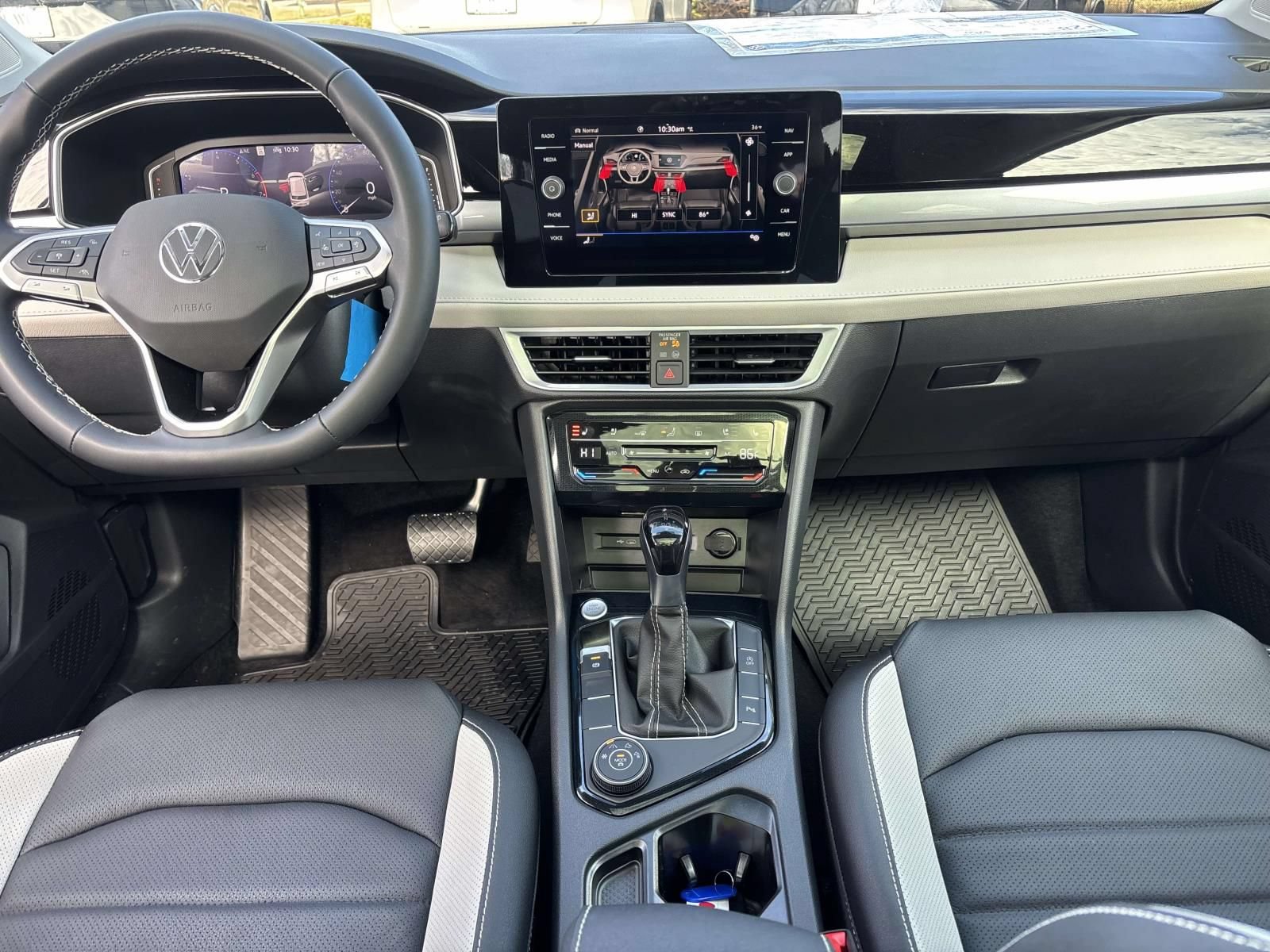 New 2026 Volkswagen Taos SEL AWD/4WD image 29