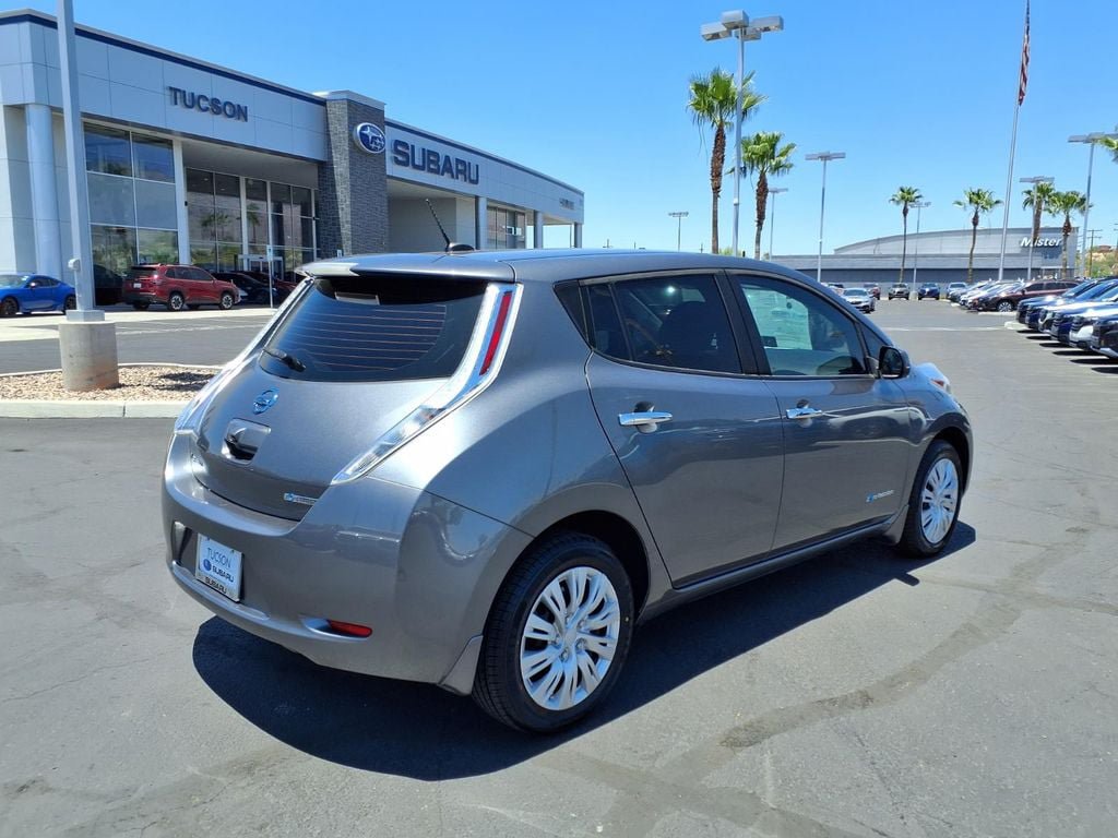 Used 2016 Nissan Leaf S FWD image 10