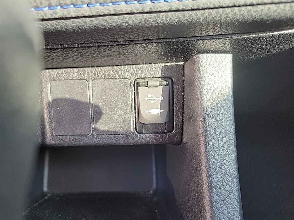 Used 2018 Toyota Corolla SE FWD image 9