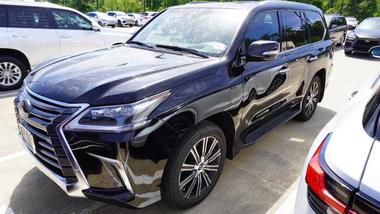 Used 2020 Lexus LX 570 4WD w/ Luxury Package image 5