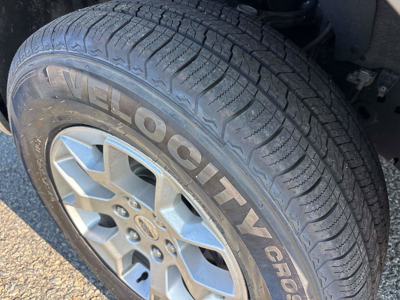 Used 2023 Ford F150 XLT AWD/4WD image 9