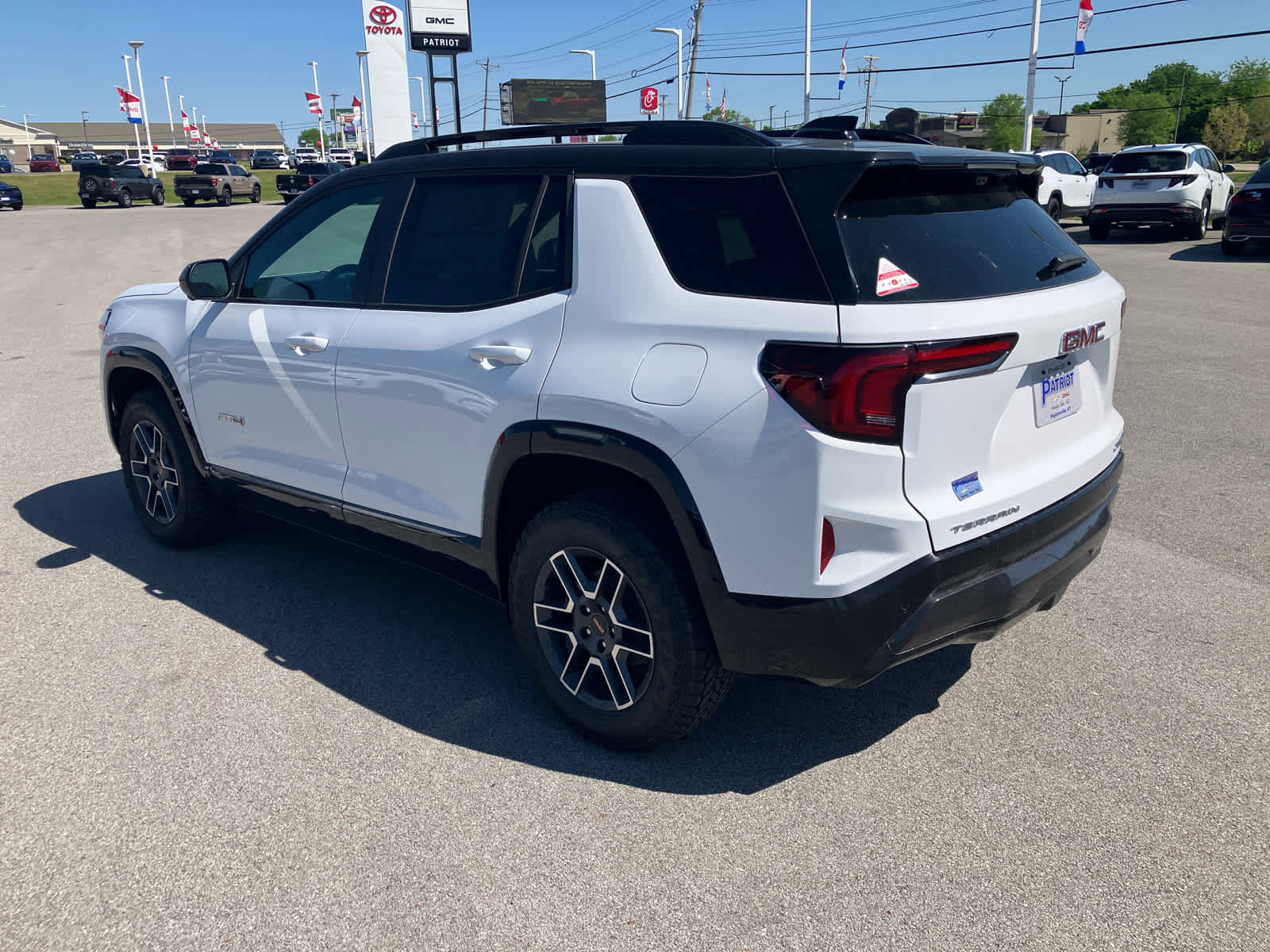 New 2026 GMC Terrain AT4 w/ Convenience Package III AWD/4WD image 5