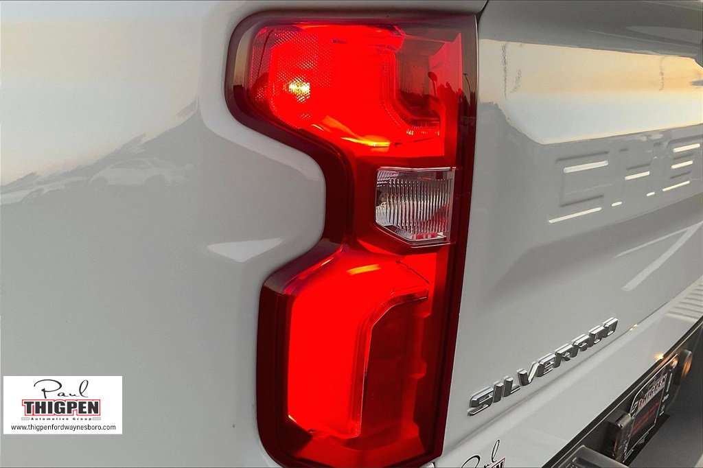 Used 2025 Chevrolet Silverado 2500 LT w/ Convenience Package image 30