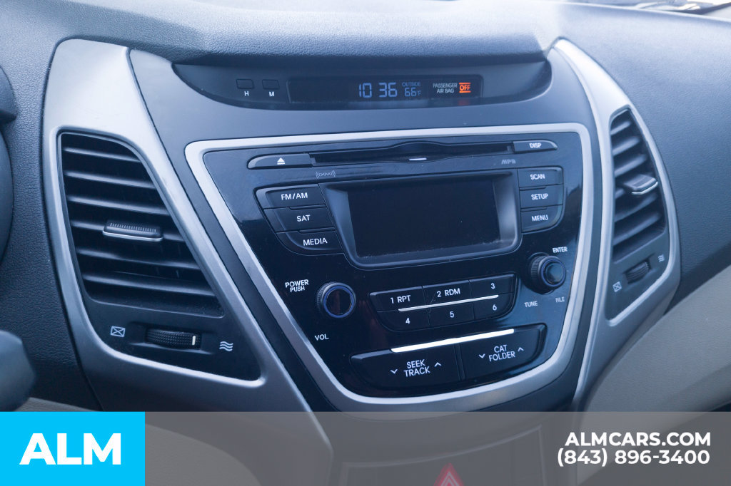 Used 2016 Hyundai Elantra SE FWD image 22