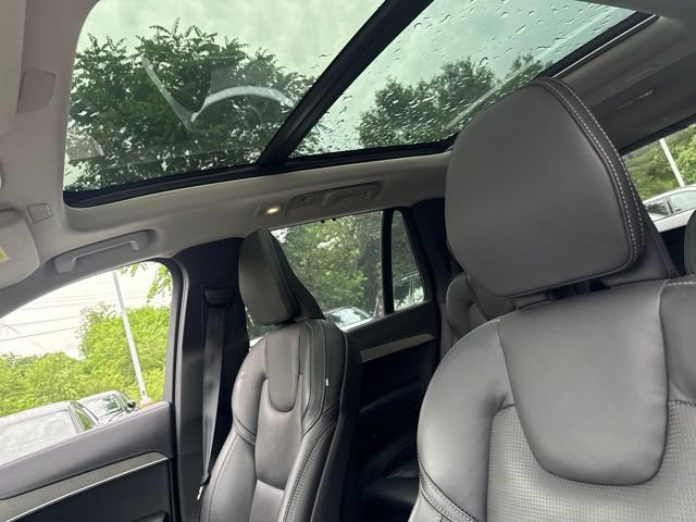 Used 2025 Volvo XC90 T8 Ultra w/ Protection Package Premier AWD/4WD image 17