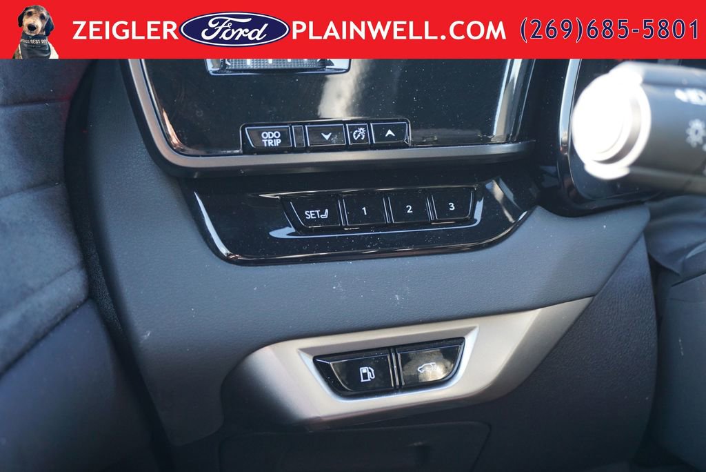 Used 2025 Lexus RX 350 F Sport w/ Convenience Package AWD/4WD image 33