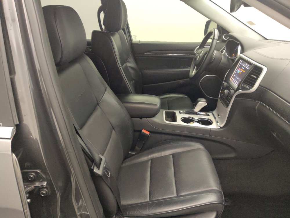 Used 2018 Jeep Grand Cherokee Summit w/ Platinum Series Group RWD image 21