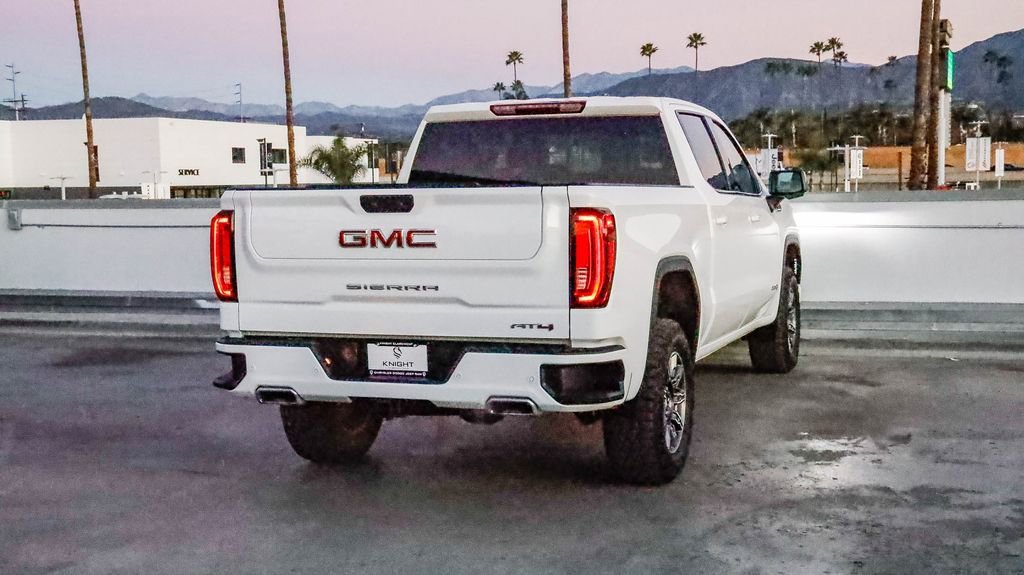 Used 2025 GMC Sierra 1500 AT4 image 8