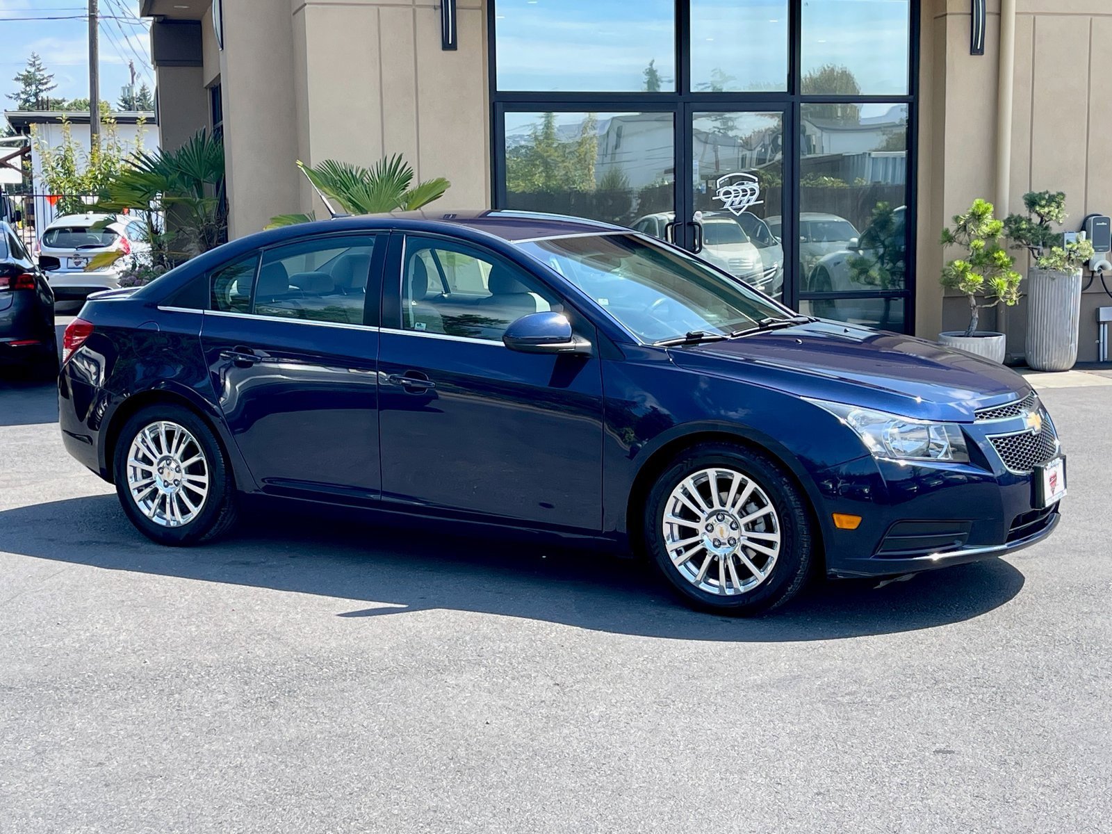 Used 2011 Chevrolet Cruze Eco image 1