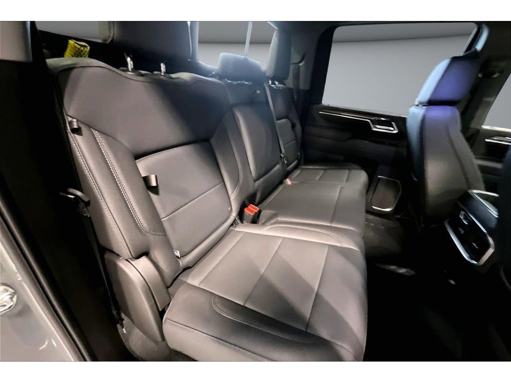 Used 2026 Chevrolet Silverado 2500 LTZ w/ LTZ Convenience Package AWD/4WD image 28
