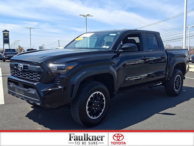 Certified 2024 Toyota Tacoma TRD Off-Road AWD/4WD image 3
