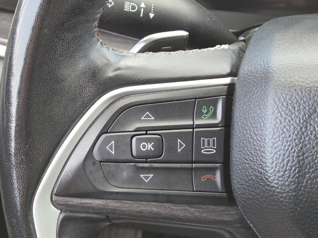 Used 2022 Jeep Grand Cherokee L Limited AWD/4WD image 29