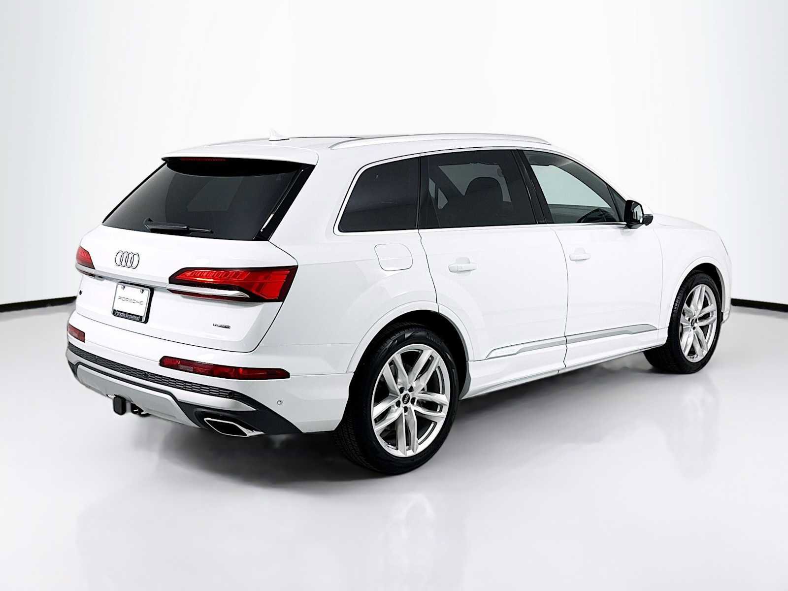 Used 2025 Audi Q7 3.0T Premium Plus w/ Premium Plus Package image 9