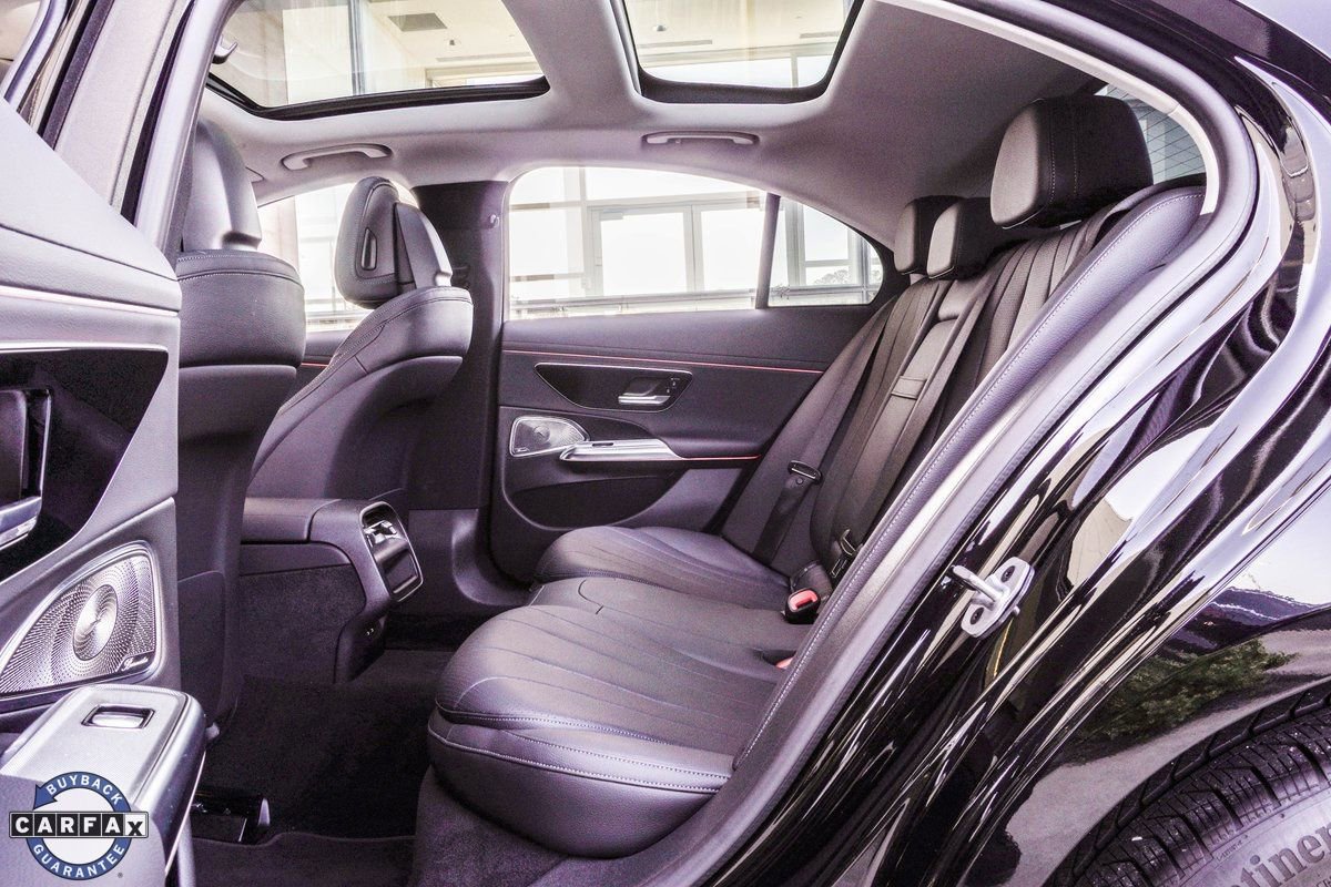 Used 2024 Mercedes-Benz E 350 4MATIC Sedan image 18