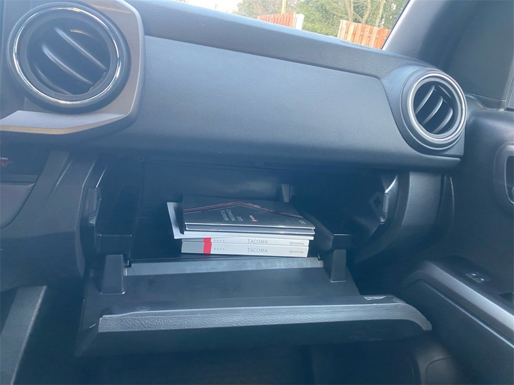 Used 2023 Toyota Tacoma TRD Sport image 26
