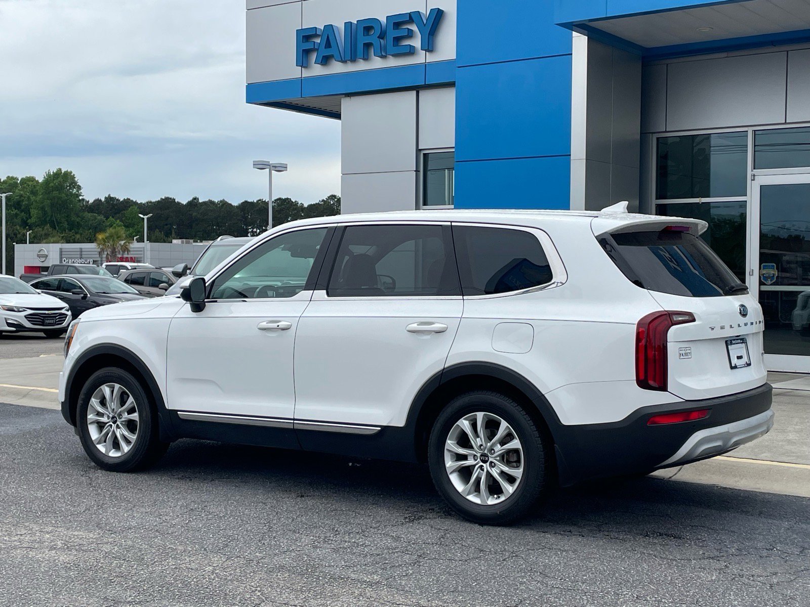 Used 2020 Kia Telluride LX FWD image 3