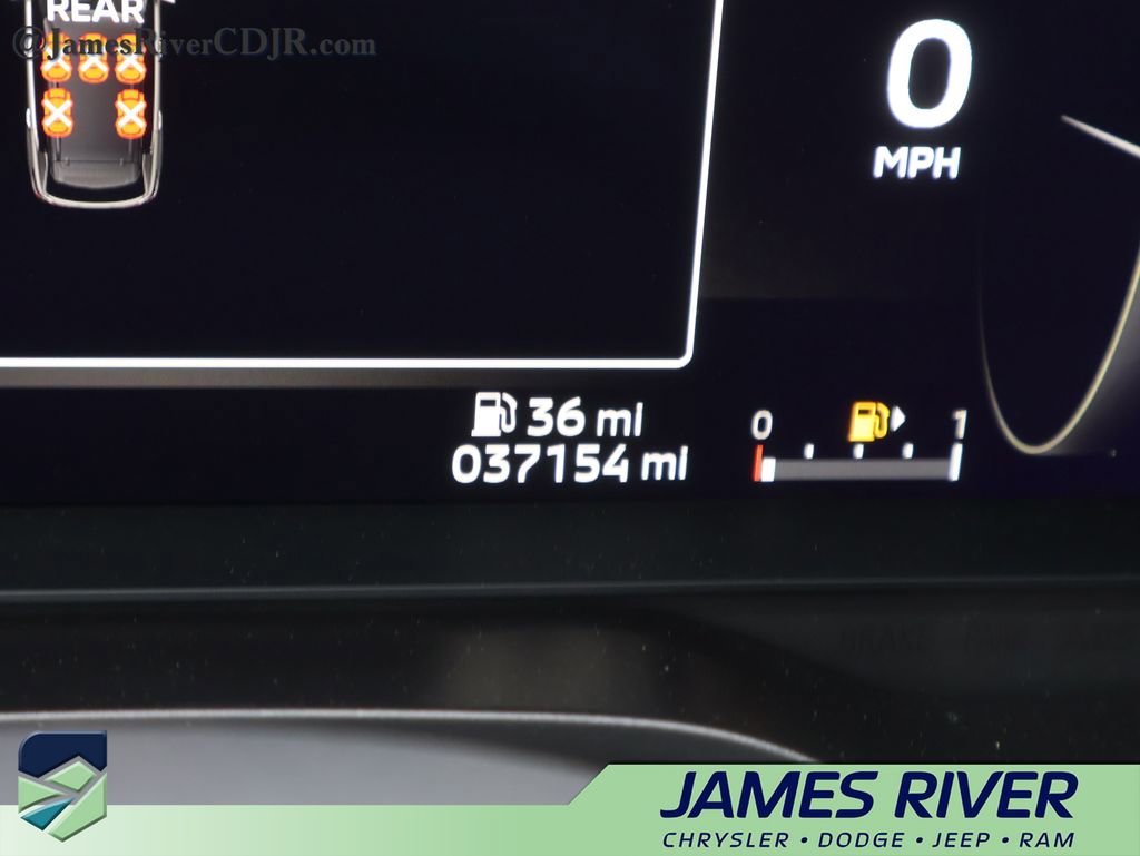 Used 2025 Mitsubishi Outlander SEL image 31