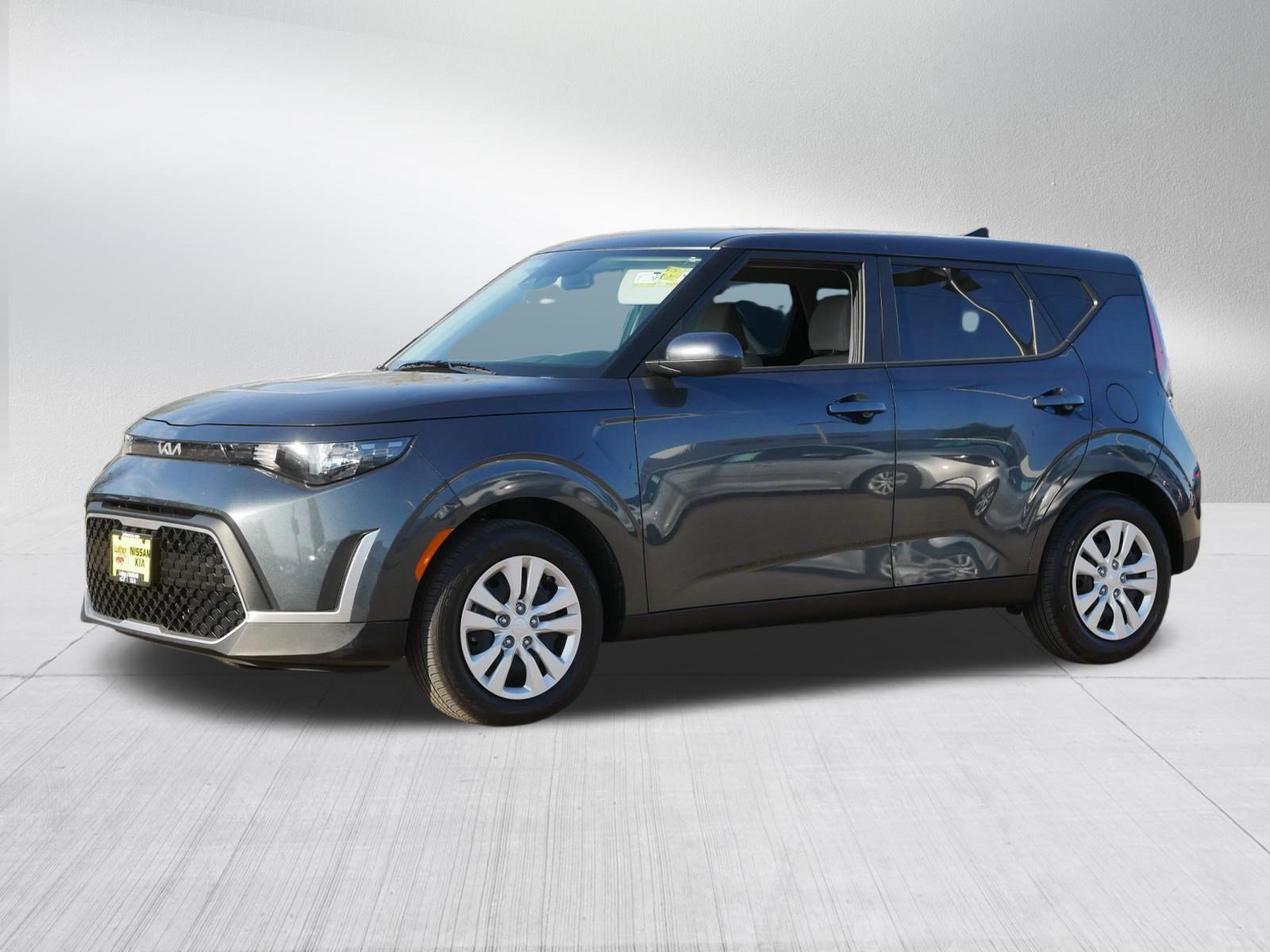 Certified 2025 Kia Soul LX FWD image 3