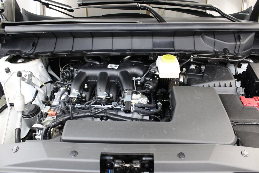 Used 2026 Nissan Pathfinder SV FWD image 32