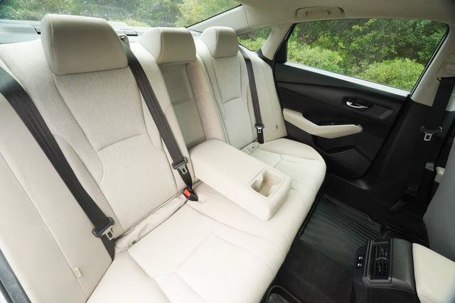 Used 2025 Honda Accord SE image 24