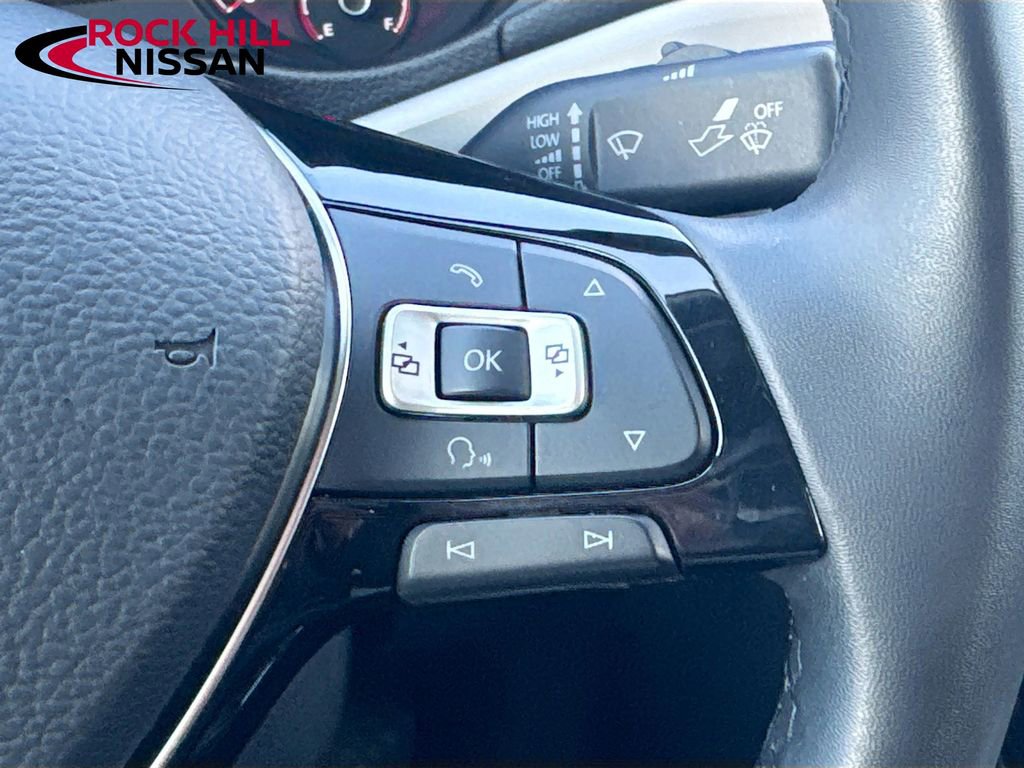 Used 2021 Volkswagen Passat 2.0T SE image 11