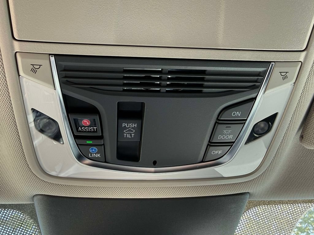 Certified 2025 Acura TLX w/ Technology Package FWD image 25