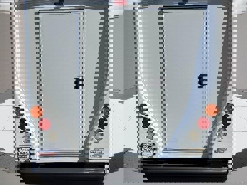 Used 2016 Ford E-350 and Econoline 350 Super Duty image 4