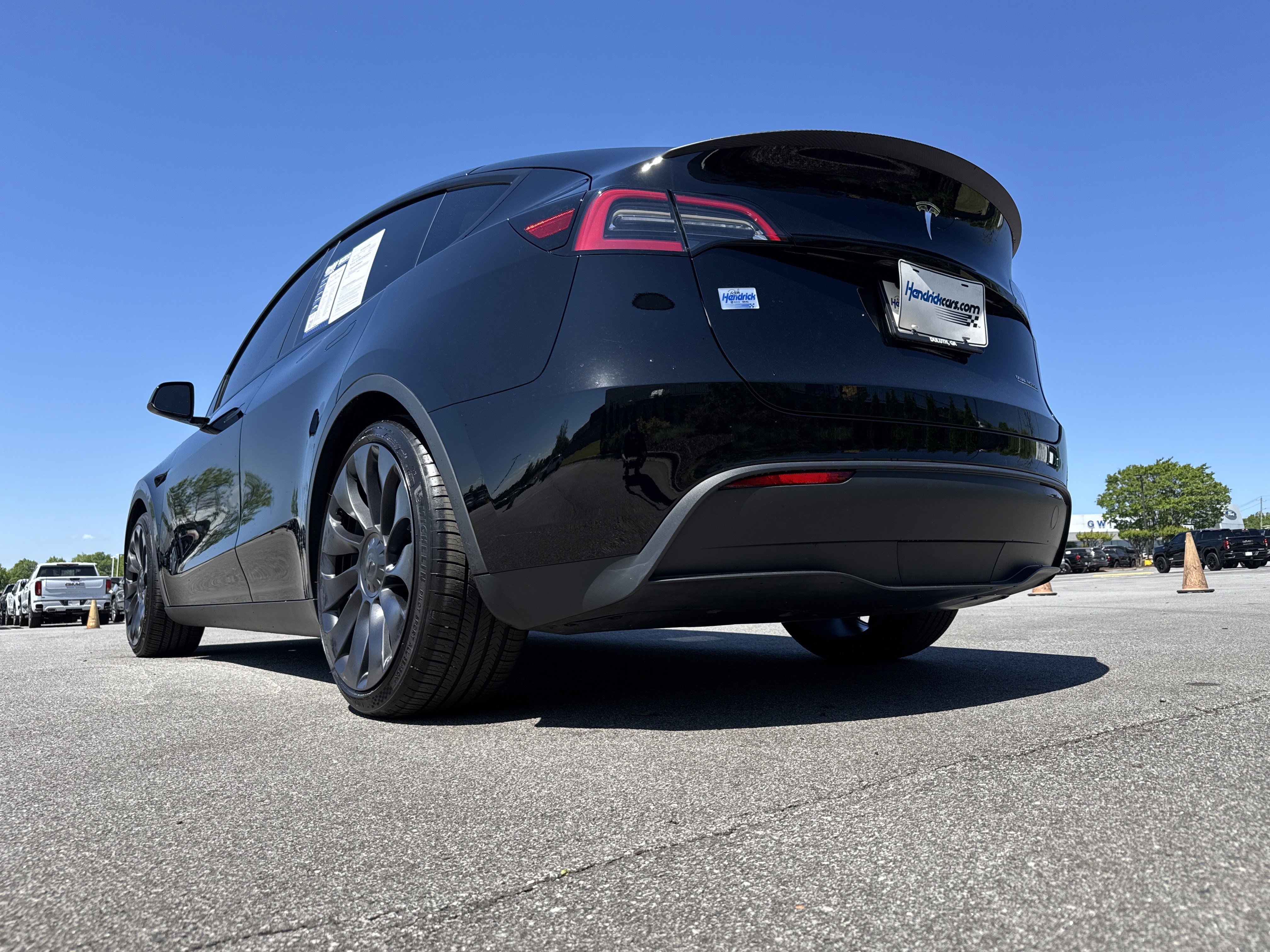 Used 2024 Tesla Model Y Performance AWD/4WD image 9