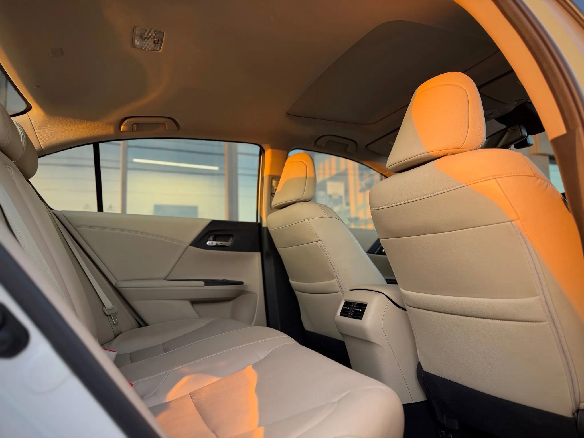 Used 2017 Honda Accord Touring image 19