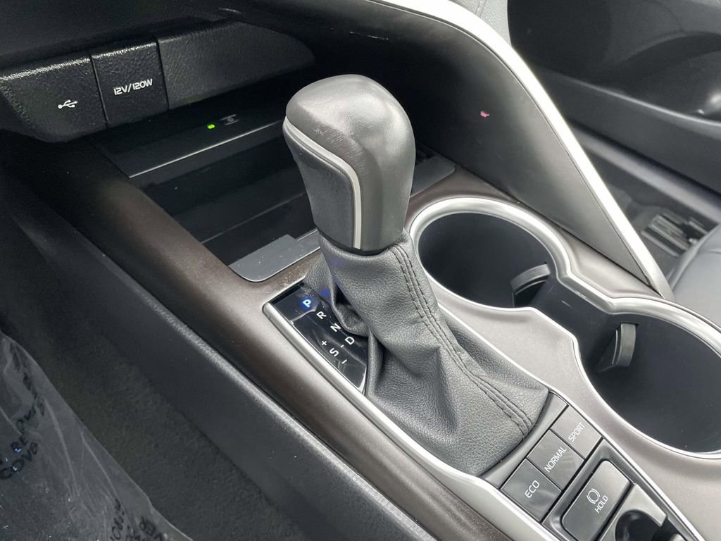 Used 2024 Toyota Camry XLE w/ Cold Weather Package image 43