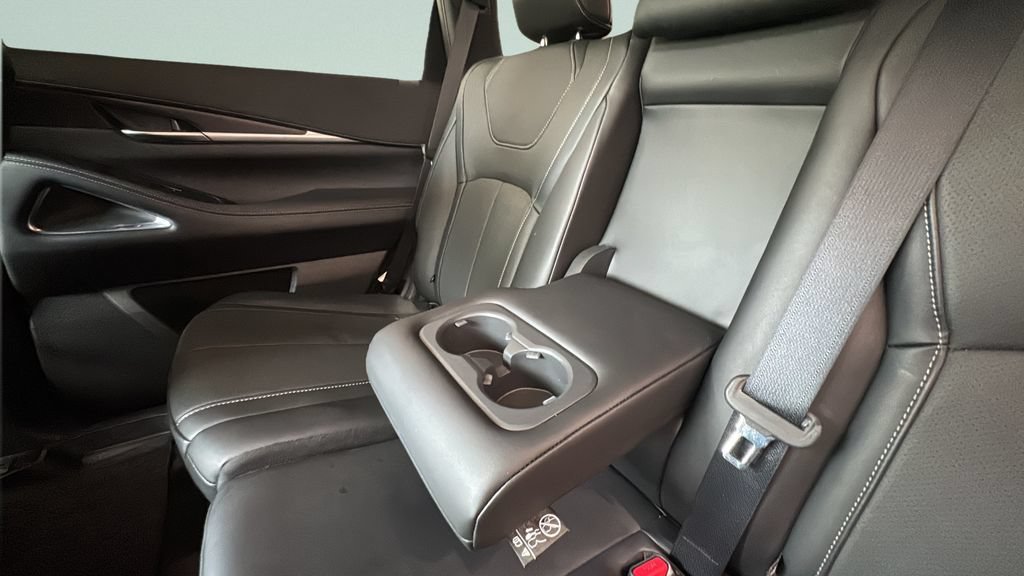 Used 2023 INFINITI QX60 Sensory AWD/4WD image 35