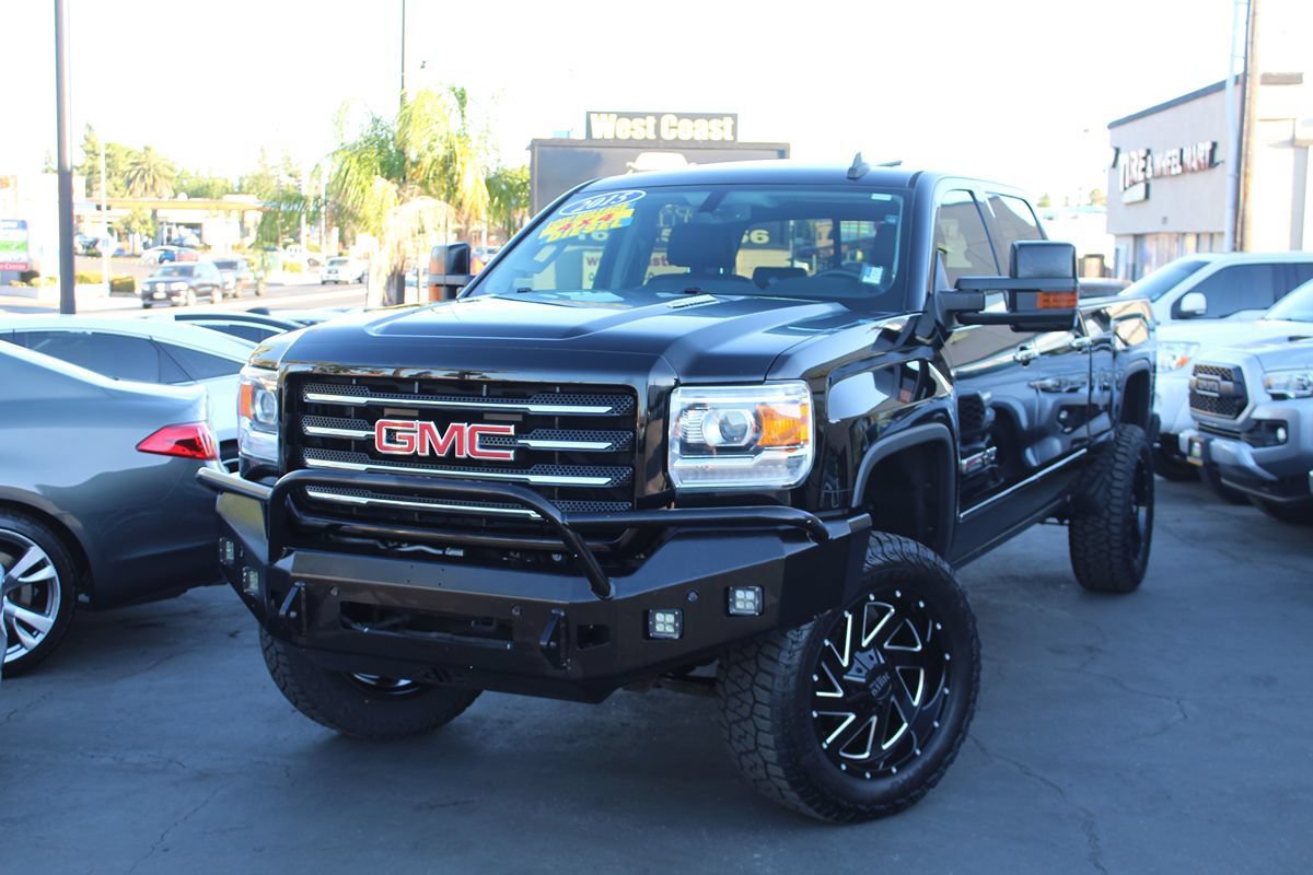 Used 2015 GMC Sierra 2500 SLT w/ Duramax Plus Package AWD/4WD image 47