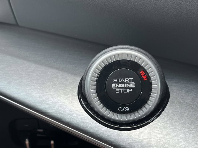 New 2026 Jeep Grand Wagoneer L Limited AWD/4WD image 30