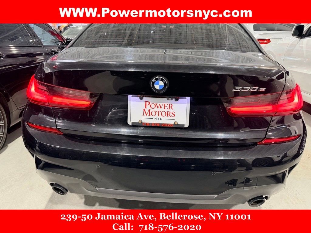 Used 2021 BMW 330e w/ M Sport Package image 3