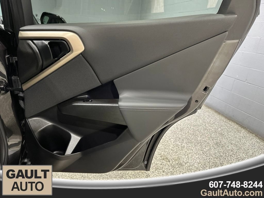Used 2025 BMW X3 xDrive30i w/ Convenience Package AWD/4WD image 19