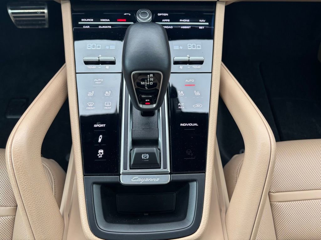 Used 2019 Porsche Cayenne S image 10