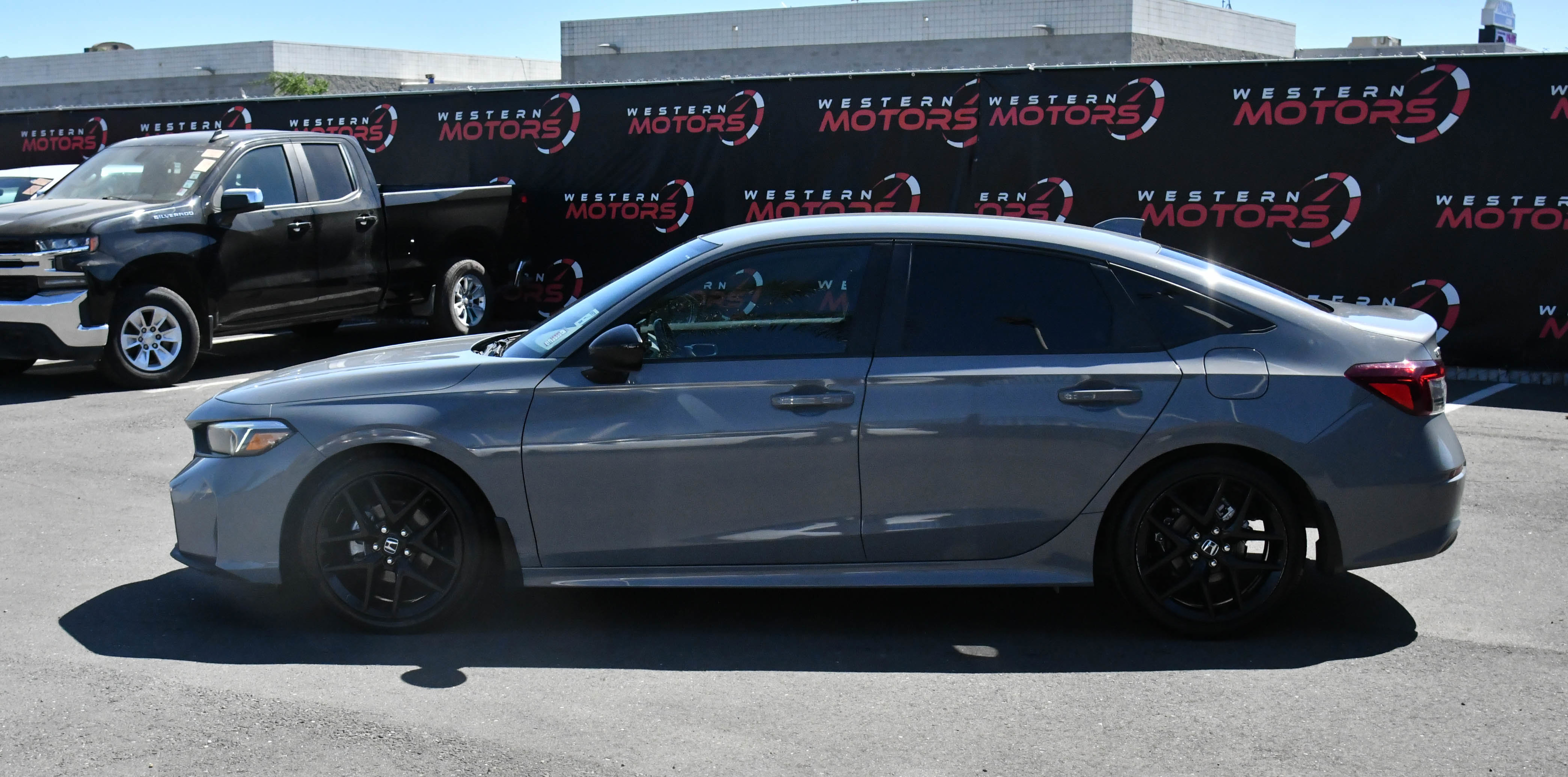 Used 2025 Honda Civic Sport image 4