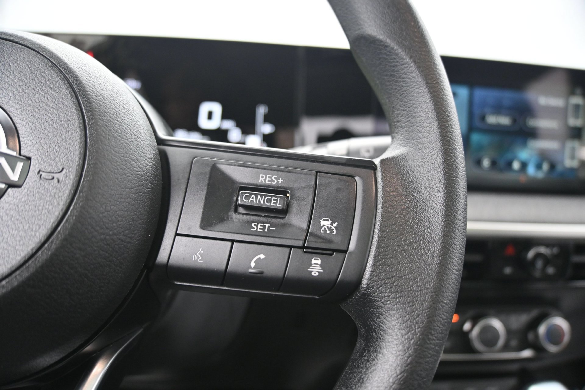 Used 2025 Nissan Kicks SV w/ SV Premium Package AWD/4WD image 22