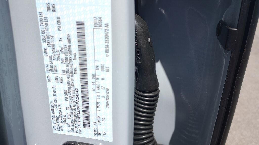 New 2025 Ford F150 XLT w/ Equipment Group 302A MID image 15