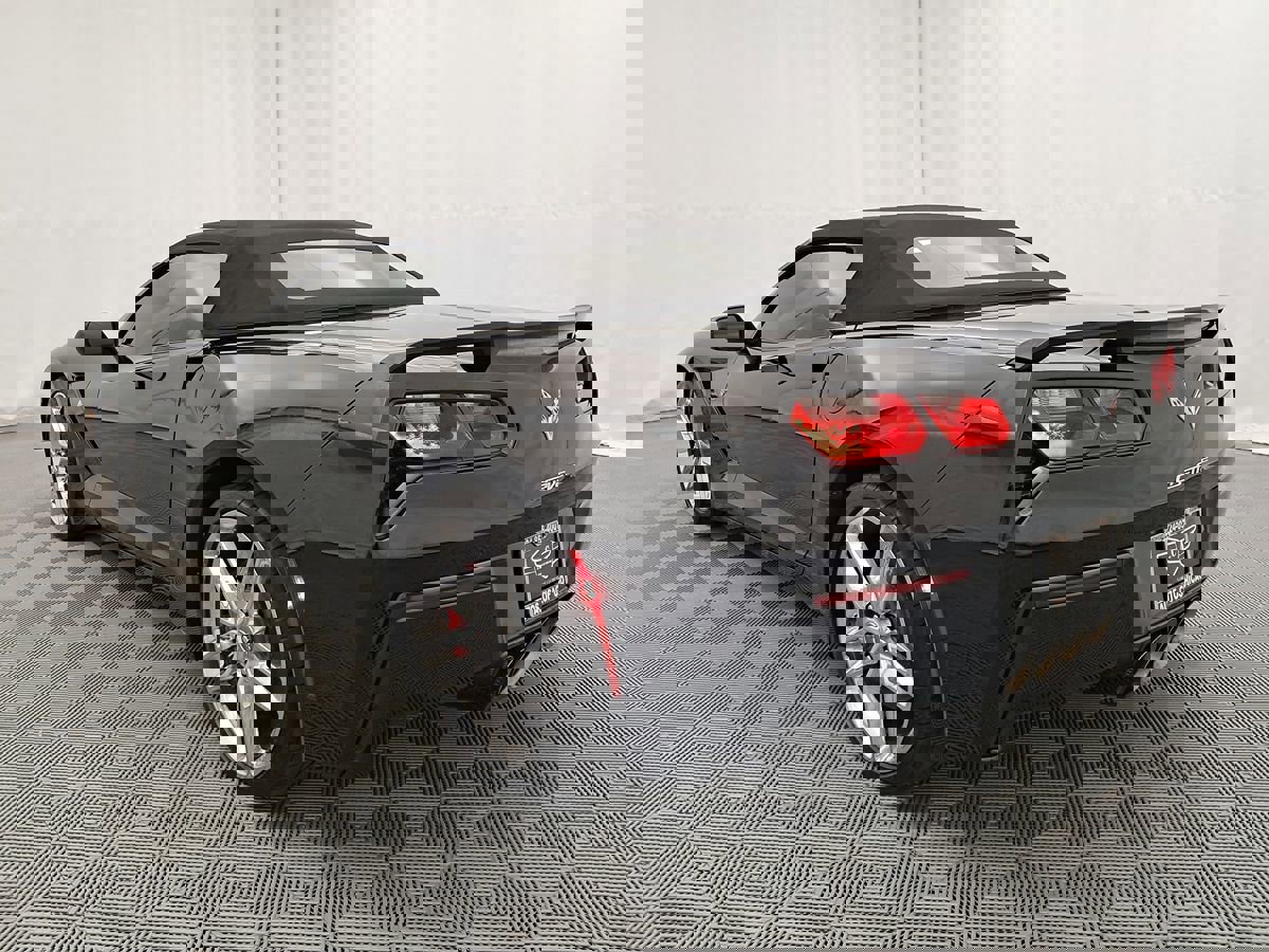 Used 2018 Chevrolet Corvette Stingray Convertible w/ 1LT image 5