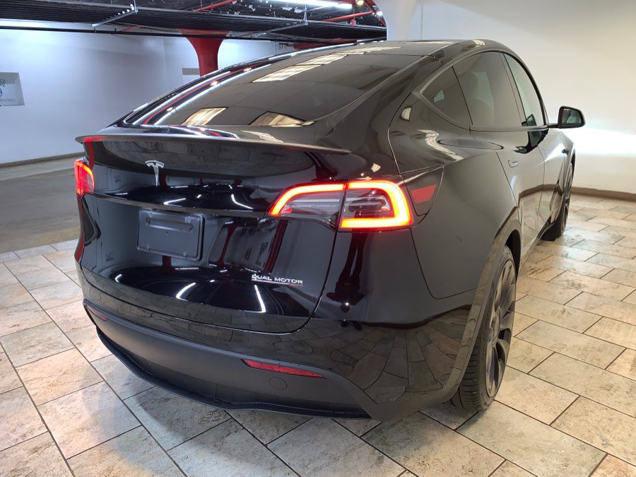 Used 2021 Tesla Model Y Performance AWD/4WD image 8